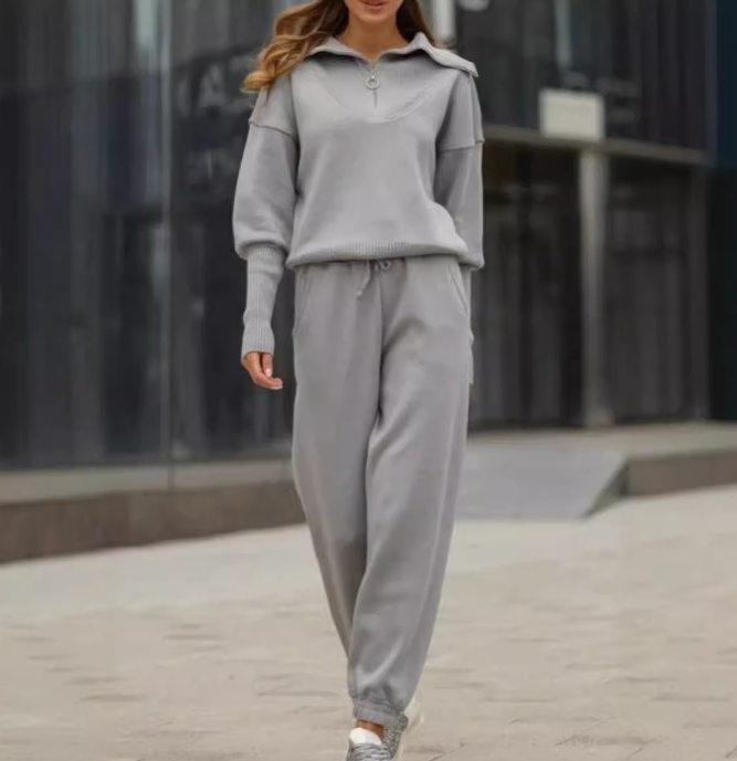 Comfortable Lounge Wear - Solid Color Zip Hoodie Set