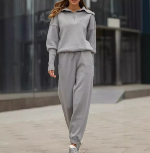 Comfortable Lounge Wear - Solid Color Zip Hoodie Set